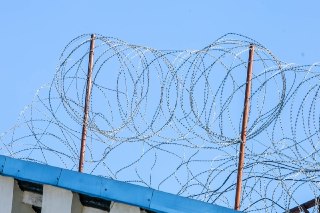 Житель Дно осужден за жестокие пытки знакомого из-за долга